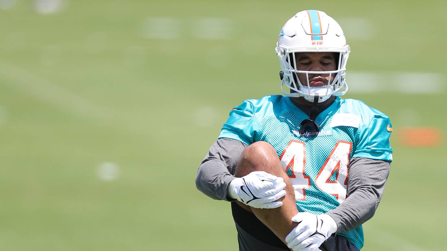 Chop Robinson contract details: Dolphins officially sign their first-round pick - Vimarsana News