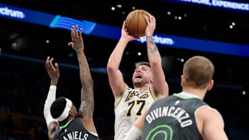 Luka Dončić was great in Game 1, but he didn't have much help from his teammates