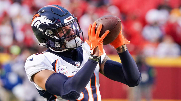 Oct 12, 2023; Kansas City, Missouri, USA; Denver Broncos safety Justin Simmons (31) warms up against Oct 12, 2023; Kansas City, Missouri, USA; Denver Broncos safety Justin Simmons (31) warms up against