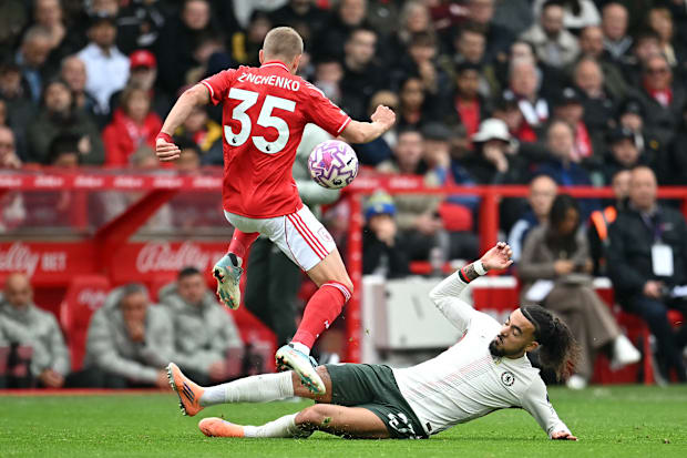 Oleksandr Zinchenko, Malo Gusto