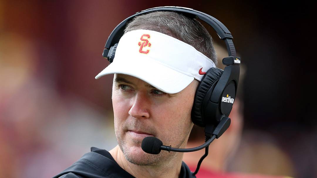 Nov 18, 2023; Los Angeles, California, USA; USC Trojans head coach Lincoln Riley during the first quarter at United Airlines Field at Los Angeles Memorial Coliseum. Mandatory Credit: Jason Parkhurst-USA TODAY Sports