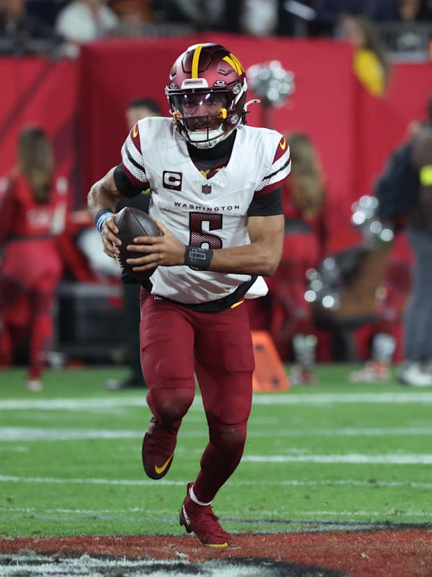 Washington Commanders quarterback Jayden Daniels