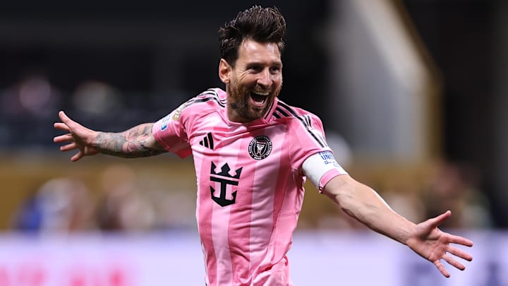 33 tournois joués avec phase de groupes, 33 qualifications pour Lionel Messi 33 tournois joués avec phase de groupes, 33 qualifications pour Lionel Messi