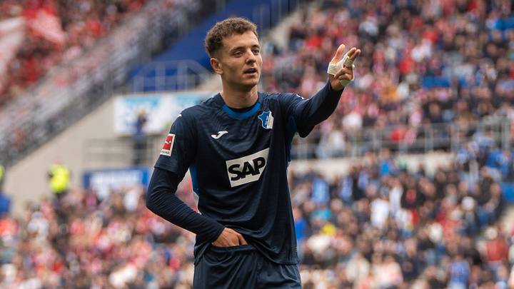 Fisnik Asllani könnte doch noch zum BVB wechseln Fisnik Asllani könnte doch noch zum BVB wechseln