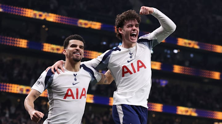 Archie Gray (re.) ist einer der wenigen Lichtblicke bei Tottenham