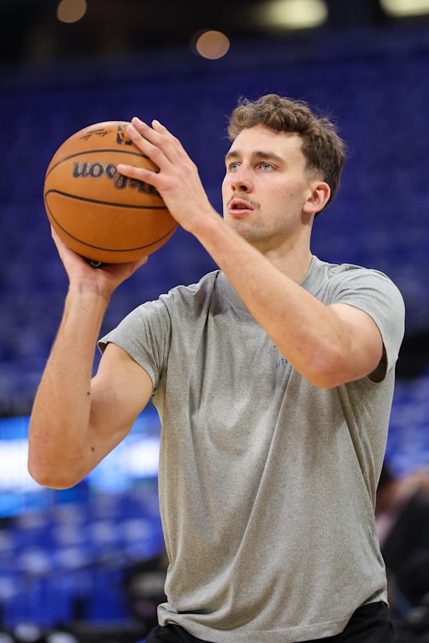 Orlando magic striker Franz Wagner warms before the fourth game of the first round for the NBA qualifiers