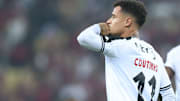 Coutinho pode ser titular junto com Payet no Vasco