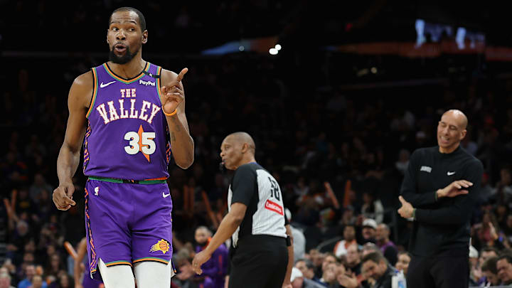 Sacramento Kings v Phoenix Suns