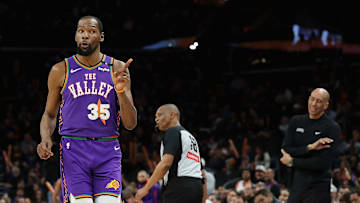 Sacramento Kings v Phoenix Suns