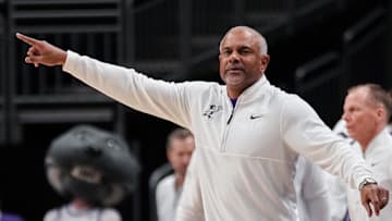  Kansas State Wildcats head coach Jerome Tang