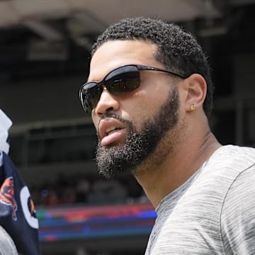 Aug 10, 2025; Chicago, Illinois, USA; Chicago Bears quarterback Caleb Williams (18) takes the field against the Miami Dolphins at Soldier Field. Mandatory Credit: David Banks-Imagn Images