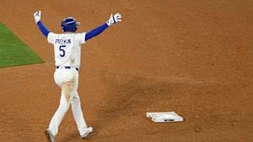 World Series - Toronto Blue Jays v Los Angeles Dodgers - Game Three