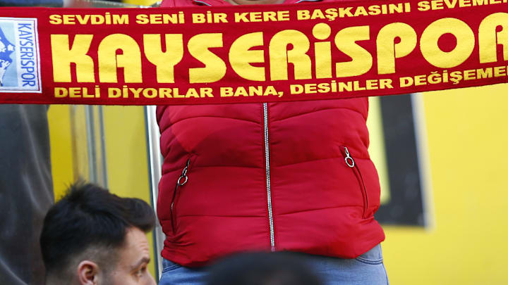 Yukatel Kayserispor atkası Yukatel Kayserispor atkası