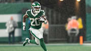 New York Jets running back Breece Hall is an interesting prop target in Week 11. 
