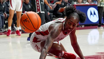 Alabama guard Zaay Green and the Crimson Tide defeated Texas A&M 88-49 on Monday.