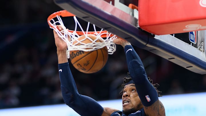 Feb 10, 2025; Washington, District of Columbia, USA; Washington Wizards forward Richaun Holmes (22) dunks the ball during the first quarter against the San Antonio Spurs at Capital One Arena. Mandatory Credit: Reggie Hildred-Imagn Images Feb 10, 2025; Washington, District of Columbia, USA; Washington Wizards forward Richaun Holmes (22) dunks the ball during the first quarter against the San Antonio Spurs at Capital One Arena. Mandatory Credit: Reggie Hildred-Imagn Images