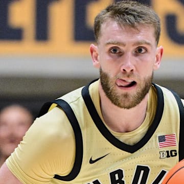 Purdue Boilermakers guard Braden Smith (3) brings the ball up court