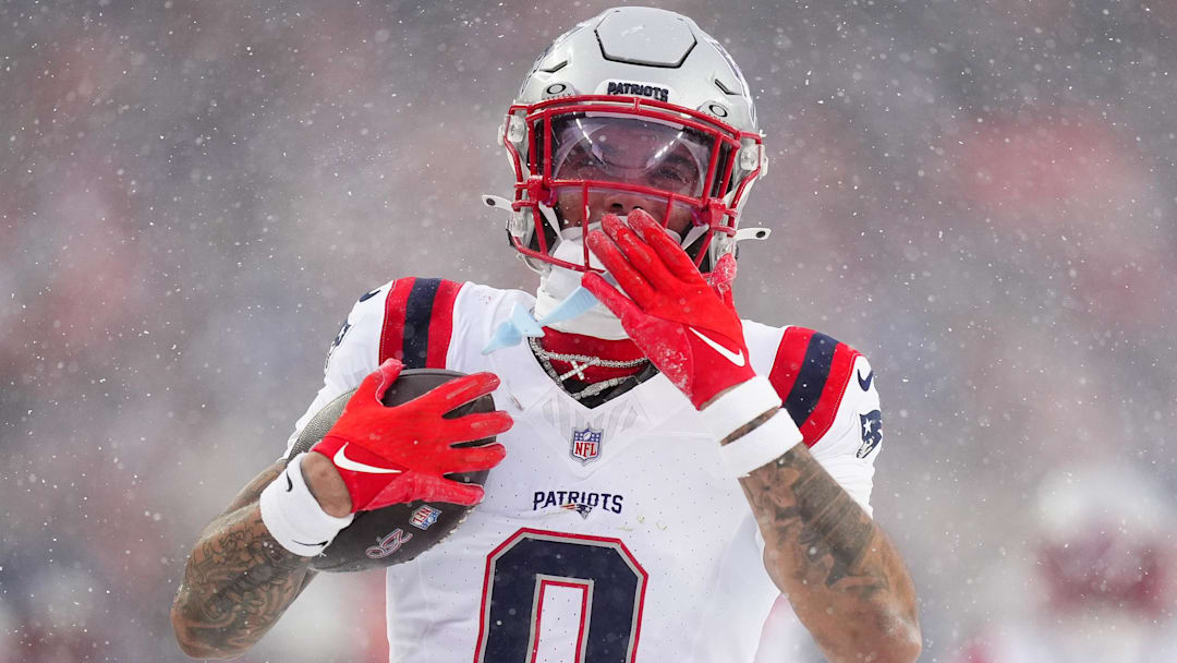 New England Patriots cornerback Christian Gonzalez