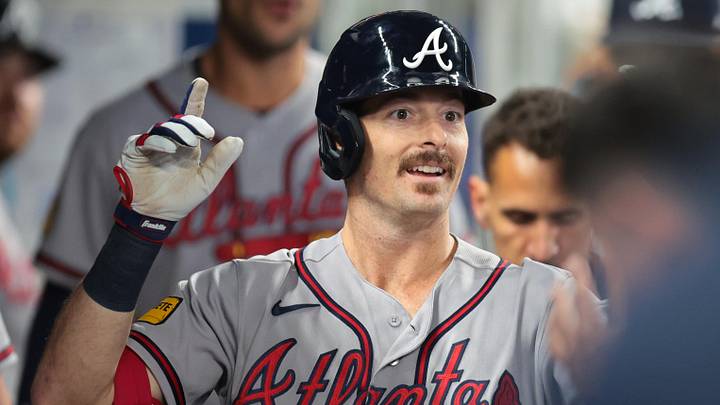 May 21, 2026; Miami, Florida, USA; Atlanta Braves left fielder Mike Yastrzemski (18) celebrates with teammates after hitting a home run against the Miami Marlins during the second inning at loanDepot Park. Mandatory Credit: Sam Navarro-Imagn Images