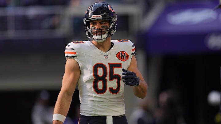 Nov 16, 2025; Minneapolis, Minnesota, USA; Chicago Bears tight end Cole Kmet (85) warms up before a game against the Minnesota Vikings at U.S. Bank Stadium. Mandatory Credit: Brad Rempel-Imagn Images
