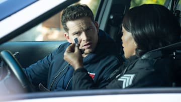 9-1-1 -  OLIVER STARK, ANGELA BASSETT