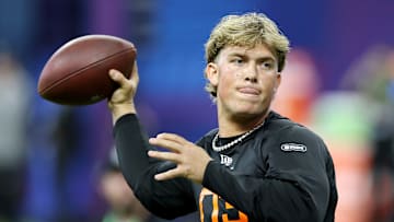 Jaxson Dart QB Ole Miss Rebels