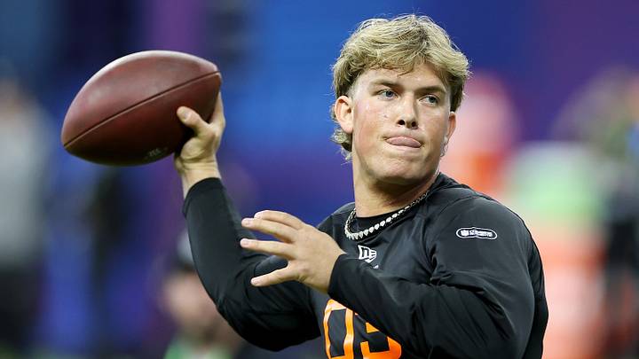 Jaxson Dart QB Ole Miss Rebels