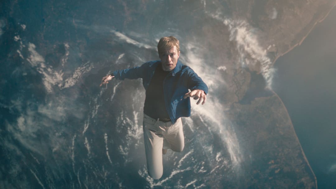 Joseph Quinn as Johnny Storm/Human Torch in 20th Century Studios/Marvel Studios' THE FANTASTIC FOUR: FIRST STEPS. Photo courtesy of 20th Century Studios/Marvel Studios. © 2025 20th Century Studios / © and ™ 2025 MARVEL.