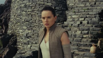 Star Wars: The Last Jedi..Rey (Daisy Ridley)..Photo: Industrial Light & Magic/Lucasfilm..©2017 Lucasfilm Ltd. All Rights Reserved.