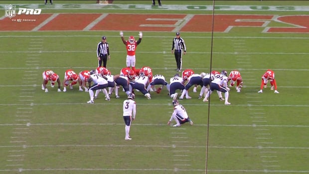 A screenshot of the Denver Broncos field goal formation during the fourth quarter of a game against the Kansas City Chiefs.