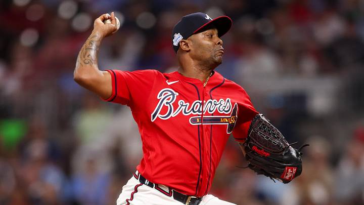Jun 5, 2026; Atlanta, Georgia, USA; Atlanta Braves pitcher Raisel Iglesias (26) throws against the Pittsburgh Pirates in the ninth inning at Truist Park. Mandatory Credit: Brett Davis-Imagn Images
