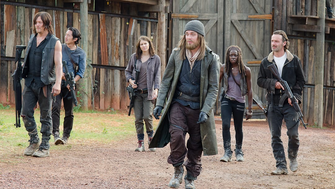 Steven Yeun as Glenn Rhee, Danai Gurira as Michonne, Michael Cudlitz as Abraham, Andrew Lincoln as Rick Grimes, Lauren Cohan as Maggie Greene, Norman Reedus as Daryl Dixon, and Tom Payne as Jesus in The Walking Dead Season 6, Episode 11