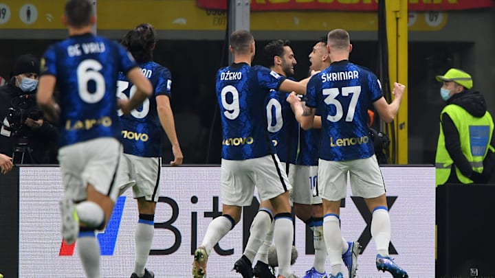 I festeggiamenti neroazzurri dopo il primo gol