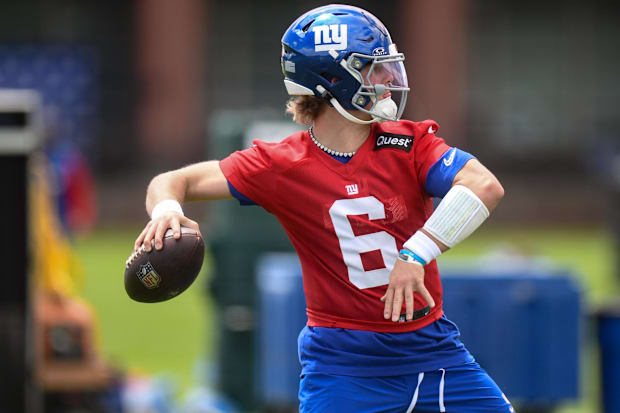 New York Giants quarterback Jaxson Dart throws a pass during rookie minicamp at Quest Diagnostics Training Center.