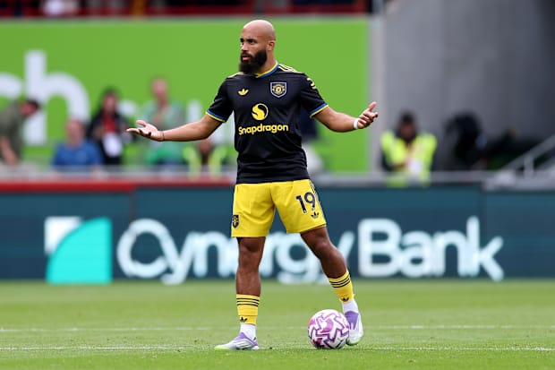 布莱恩·姆贝莫