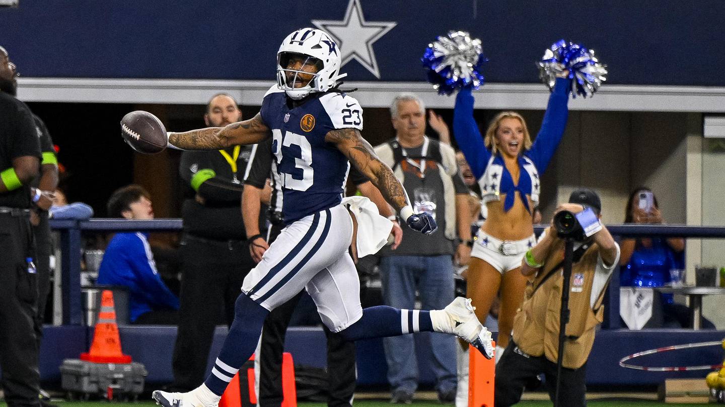 Dallas Cowboys OTAs: Ezekiel Elliott, Rico Dowdle splitting first-team reps - Vimarsana News