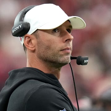 Arizona Cardinals head coach Jonathan Gannon looks on from the sidelines as they play against the Tennessee Titans at State Farm Stadium in Glendale on Oct. 5, 2025.