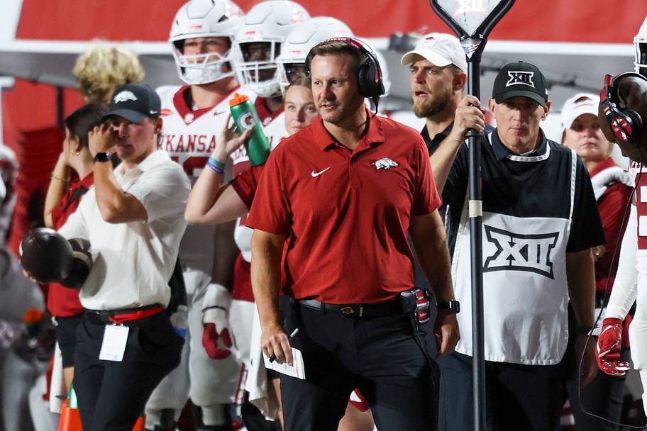 Arkansas head coach Ryan Silverfield watches play against Utah.