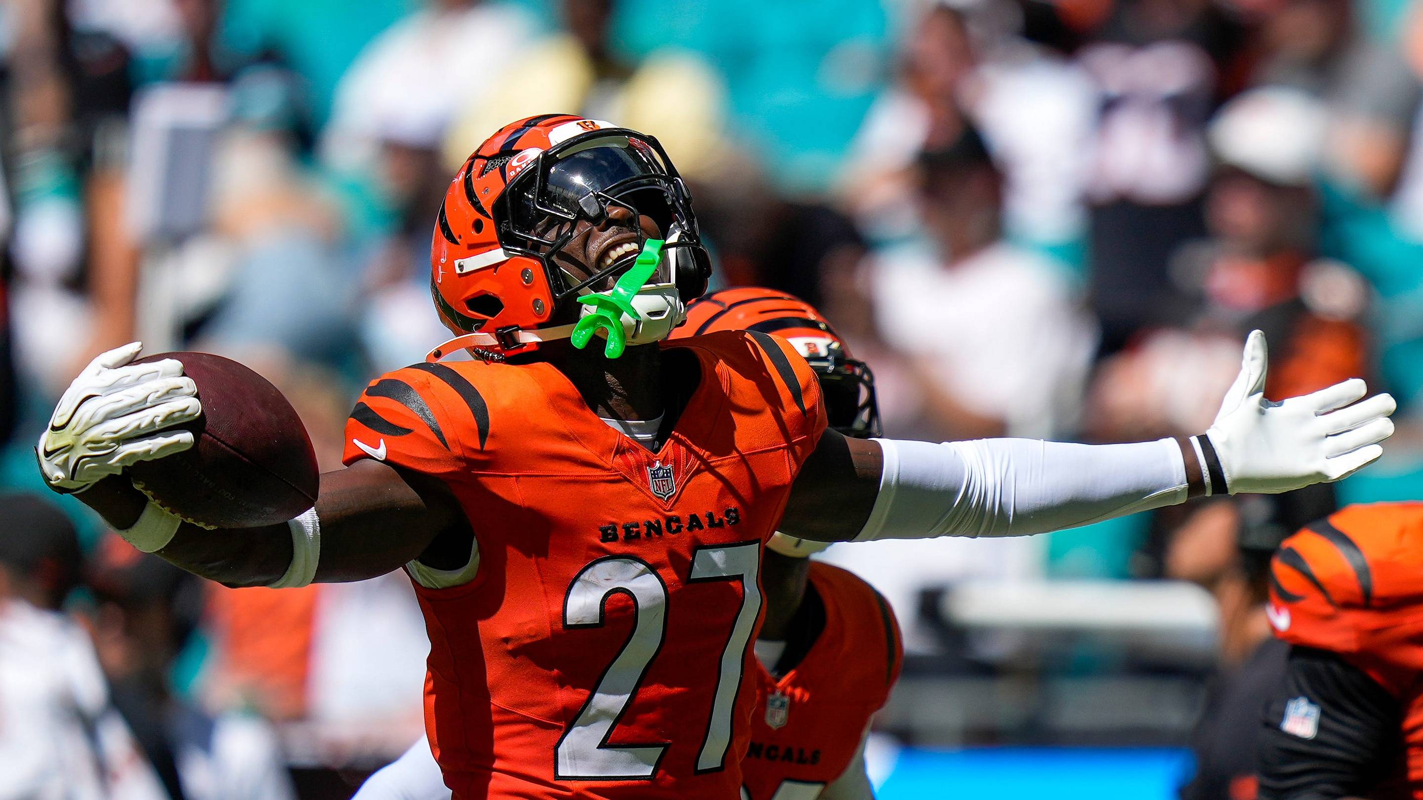 6 Winners and 3 Losers From Bengals' 31-24 Win Over Dolphins