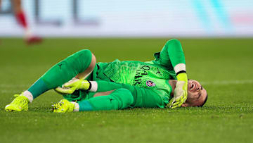 L. Chevalier blessé face à l'AS Monaco en Ligue 1 à Louis II L. Chevalier blessé face à l'AS Monaco en Ligue 1 à Louis II