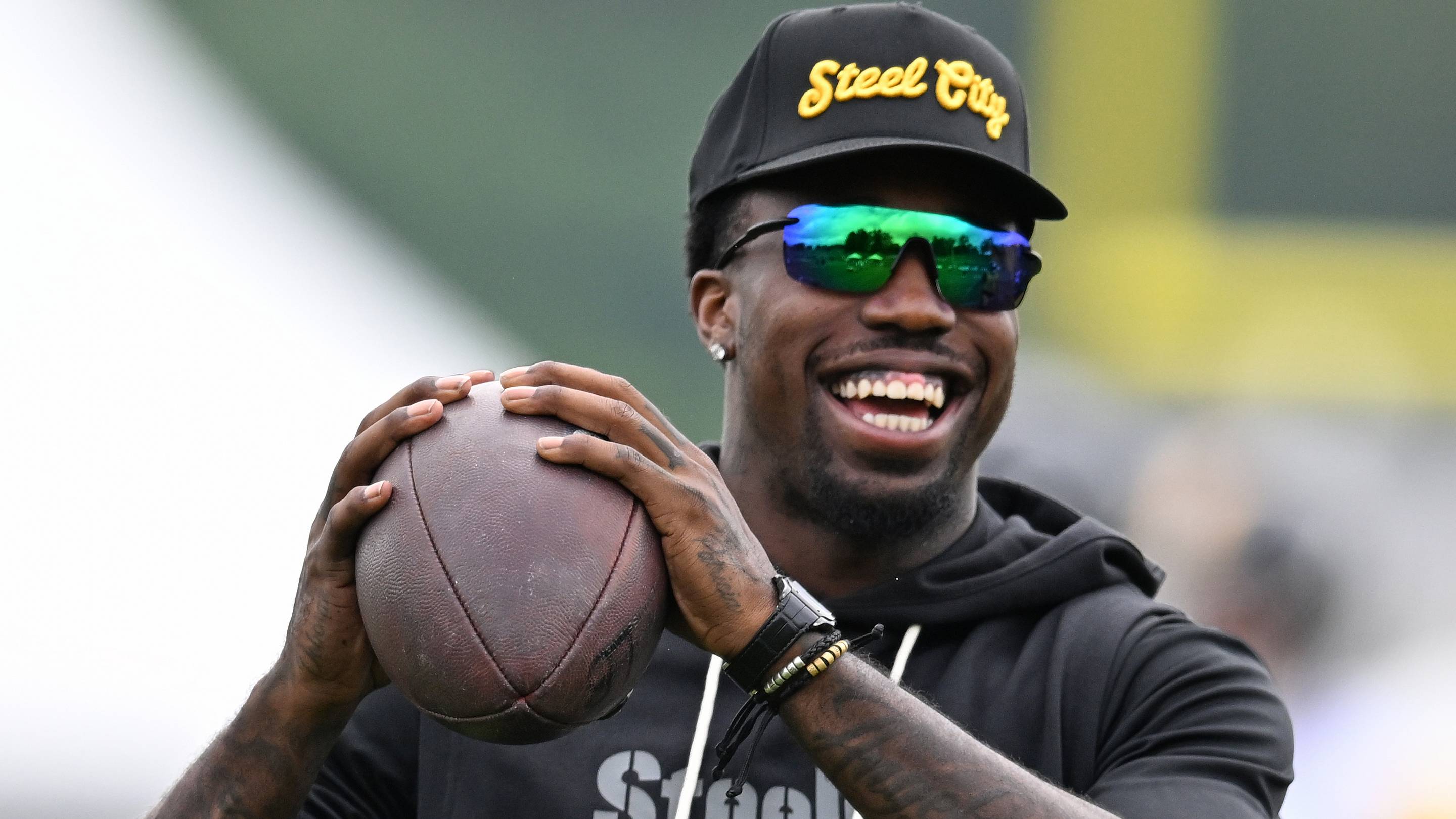 Richard Sherman Recklessly Questions If Joey Porter Jr. Illness Is Contract Related