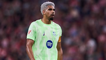Ronald Araujo n'est plus titulaire indiscutable au Barça.