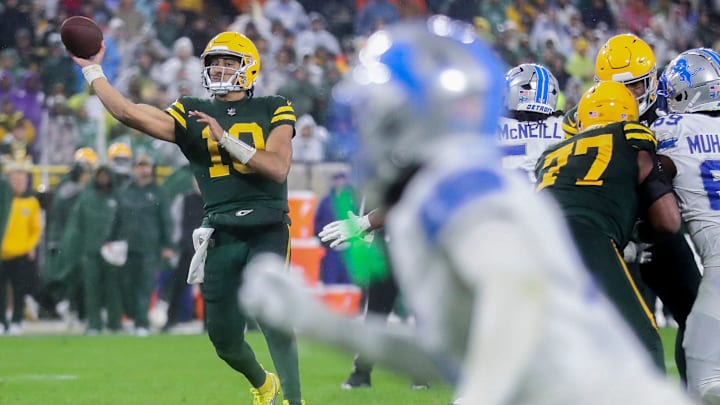 Green Bay Packers quarterback Jordan Love (10) passes the ball in the loss to the Detroit Lions on Sunday.