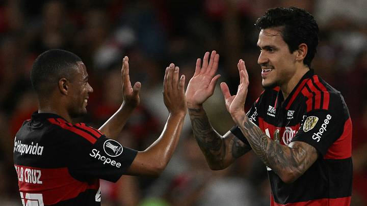 Pedro saiu do banco e fez gol na Libertadores Pedro saiu do banco e fez gol na Libertadores