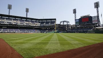 Dodgers v Pirates