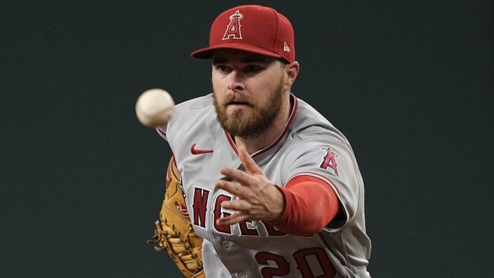 Los Angeles Angels v Texas Rangers