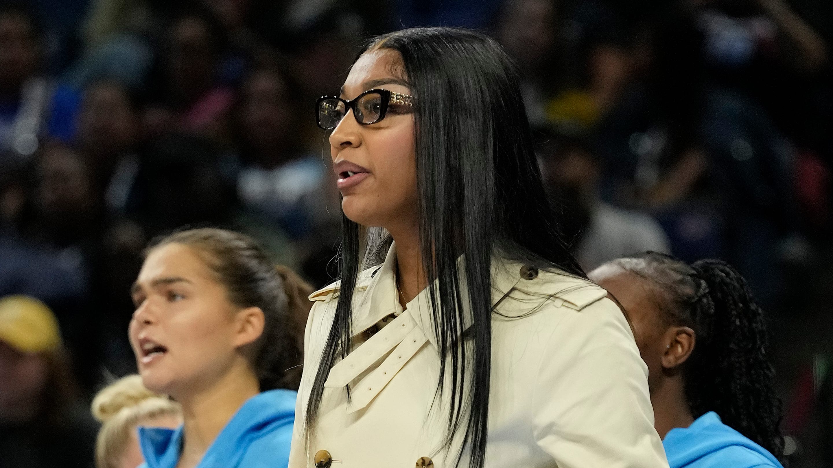 Is Angel Reese working her way to a tumultuous offseason with the Sky? thumbnail