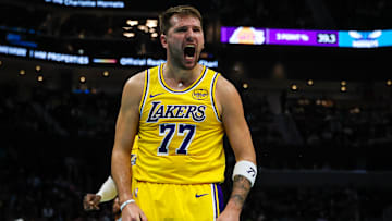 Los Angeles Lakers v Charlotte Hornets