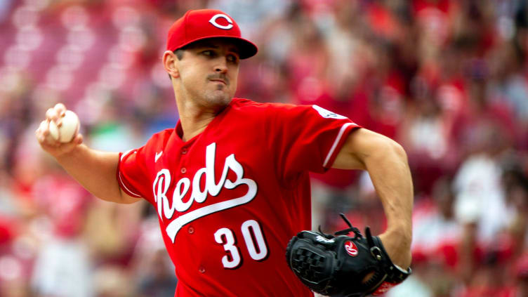 Cincinnati Reds starting pitcher Tyler Mahle (30) pitches.