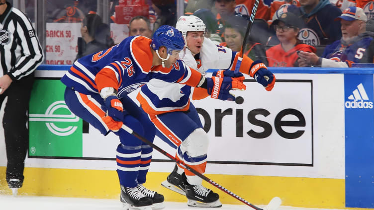 New York Islanders v Edmonton Oilers